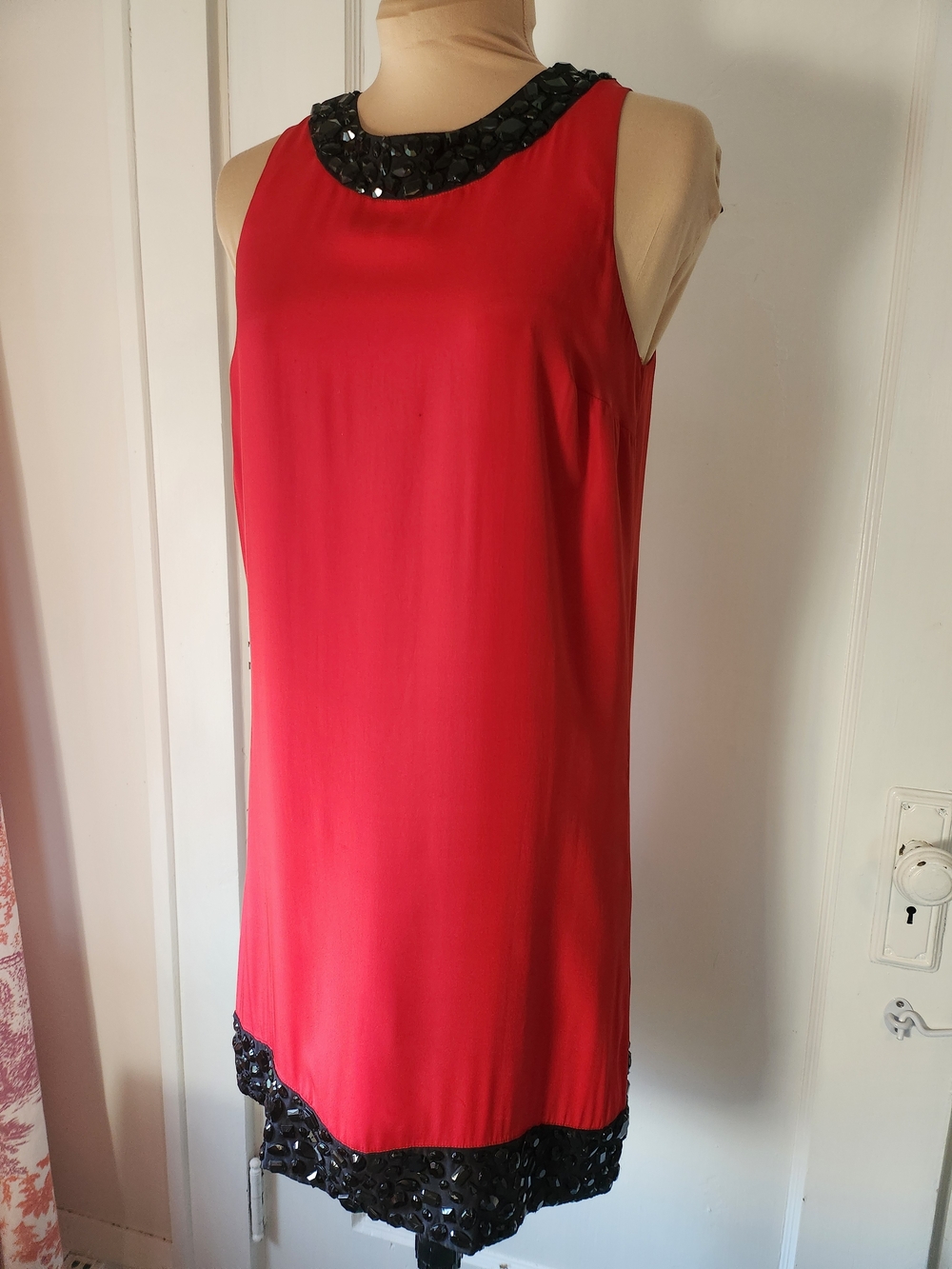 100% Silk Red Shift Dress Sz 2P with Black Jeweled Trim